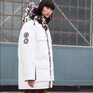 BAPE Canada Goose Expedition XS white